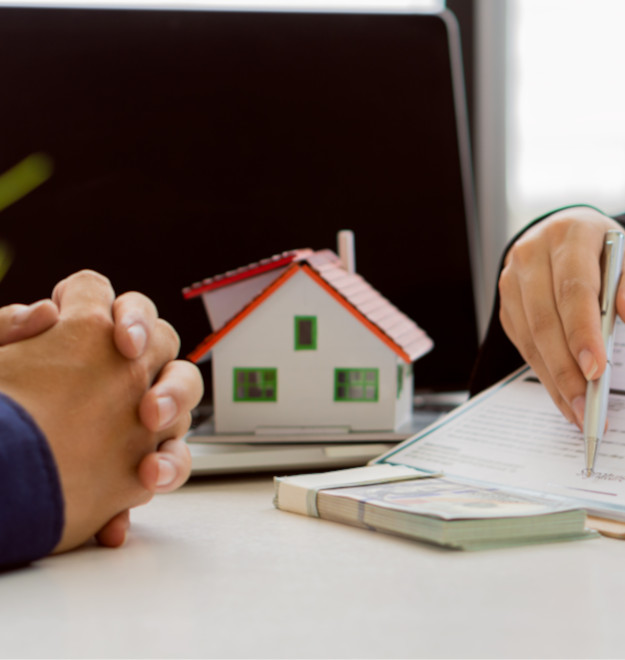 WHY CHOOSE FUSION CX FOR BFSI SUPPORT